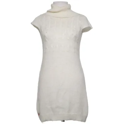 Turtleneck kjole (Hvid) fra Carry