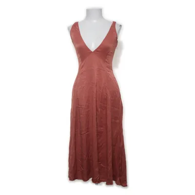 Klänning (Brun) från Zara Viskos