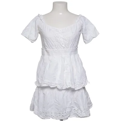 Jurk (Off Shoulder V Neck Crochet Frill Dress) van Iva Nikolina x NA-KD Katoen