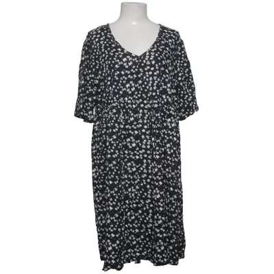 Robe (Noir, Blanc) de Soda Collection Viscose