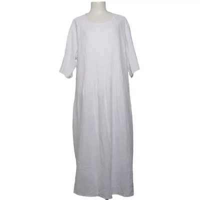 Chemise (White) from Tendency