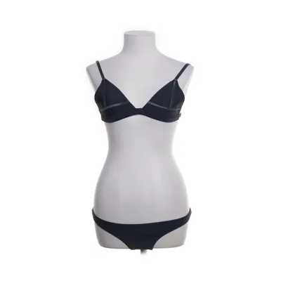 Set (Blå) från Triangl Polyester