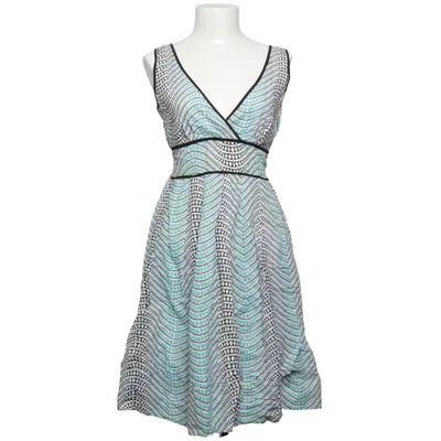 Klänning (Vit, Blå, Svart) från POP England