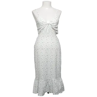 Klänning (Cut Out Frill Dress) från NLY Trend Elastan, Polyester