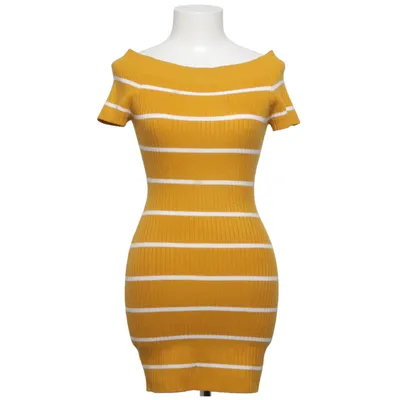 Sweater (Yellow, White) from Active Usa Acrylic, Elastane