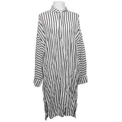 Robe chemise (Noir, Blanc) de Ipekyol