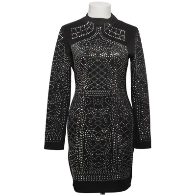 Robe (Noir) de Dennis M
