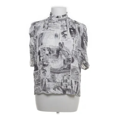 Blouse (Gris, Blanc, Noir) de Levate