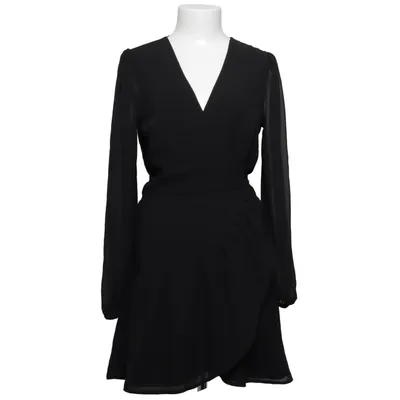 Omlottklänning (Svart) från Anika Teller x NA-KD Polyester