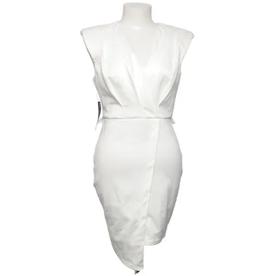 Klänning (D165 NLY006) från AX Paris Elastan, Polyester