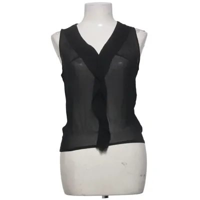 Top (Black) from Bruuns Bazaar Silk