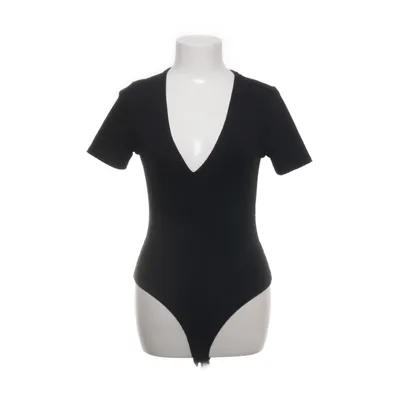 Body (Svart) från PrettyLittleThing