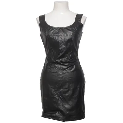 Robe (Noir) de Naanaa