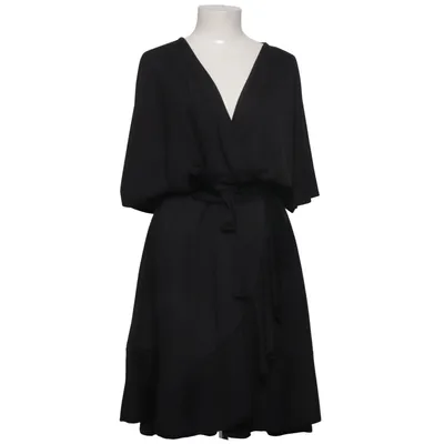 Wrap dress (Black) from Glamorous Curve