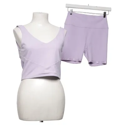 Träningsset (BLOSSOM SENSE MIDI BIKER SHORTS) från Aim'n Elastan, Återvunnen polyester