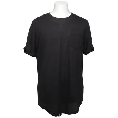 T-shirt (Black) from Concrete Humanity