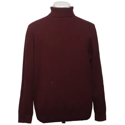 Turtleneck (Red) from Tom Rusborg