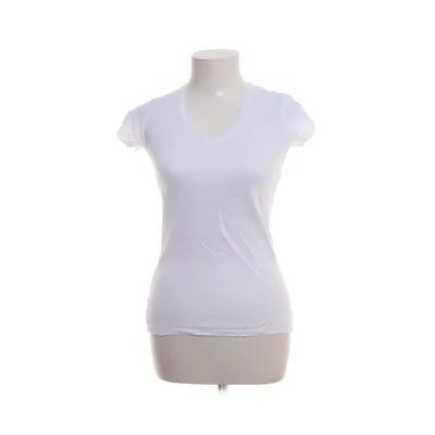 Top (White) from Majestic Filatures