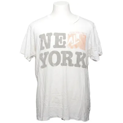 T-shirt (White) from Junk Food Cotton