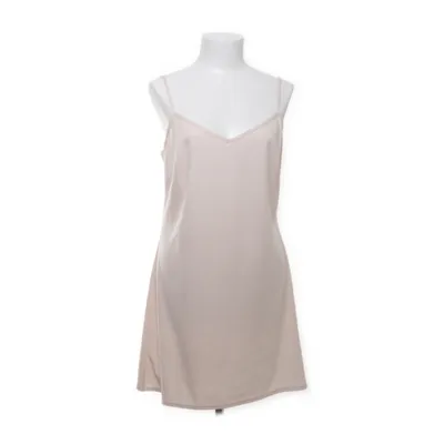 Underklänning (Beige) från Atmosphere Polyester