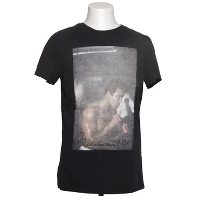 T-shirt (Svart) från Ali