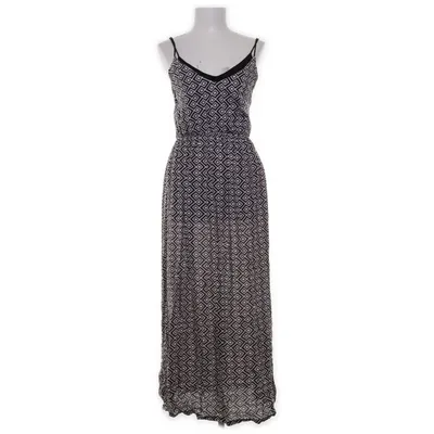 Dress (Black, White) from Bohemia