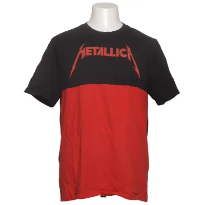 T-shirt (Black, Red) from Amplified