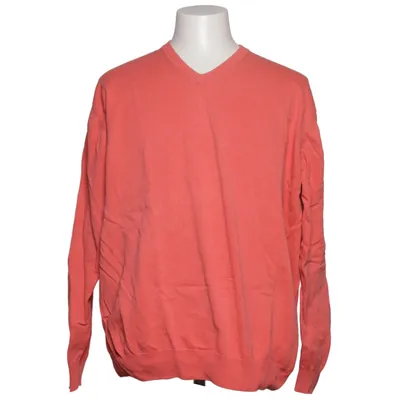 Pullover (Red) from McEarl