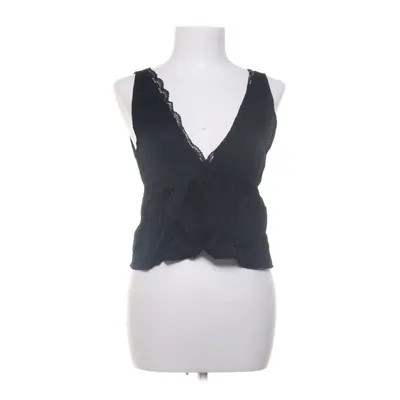 Crop top (Black) from Subdued
