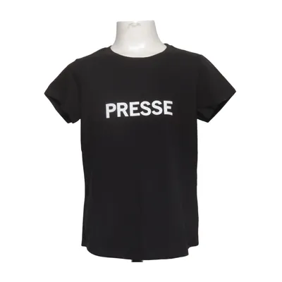 T-shirt (Black) from District Cotton