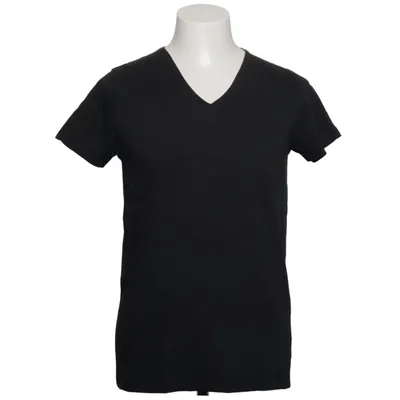 T-shirt (Black) from Wormland