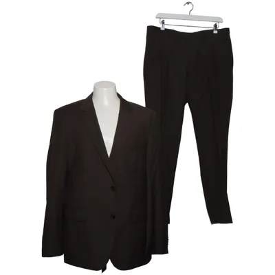 Suit (The James4/Sharp6) from Guabello Wool