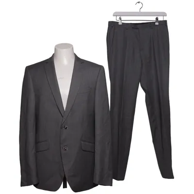 Suit (Allan) from Move Digel Acetate, Viscose