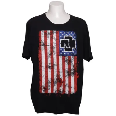 T-shirt (We’re all living in Amerika ) van Rammstein Organisch katoen