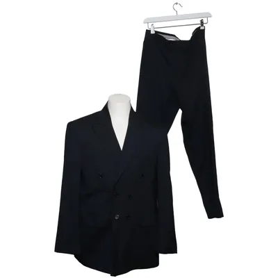 Suit (Black)