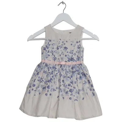 Brudnäbbsklänning (Vit, Blå, Rosa) från Primark Premium Bomull, Polyester