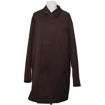Jas (Bruin) van Uniqlo Gerecycled polyester, Viscose