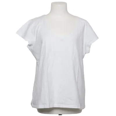 T-shirt (White) from Live Unlimited