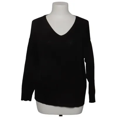 Pullover (Black) from Karma