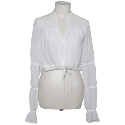 Omlottblus (Vit) från Pamela x NA-KD Polyester