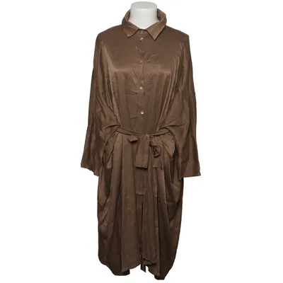 Robe chemise (Marron) de Lila