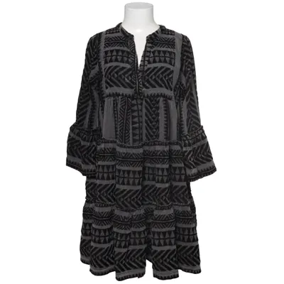 Robe (Gris, Noir, Blanc) de Devotion