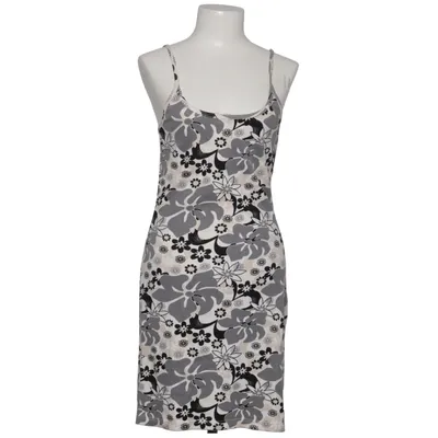 Robe (Noir, Blanc, Gris) de Fashion Concept
