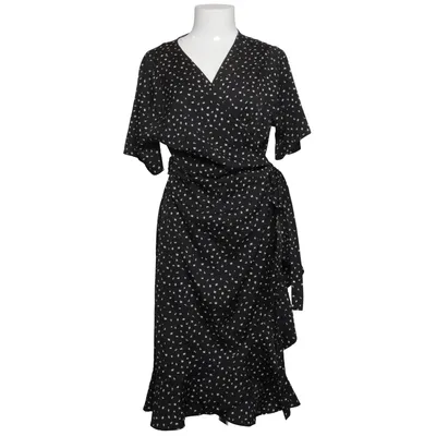 Wrap dress (Black, White) from ONLY Carmakoma Recycled polyester