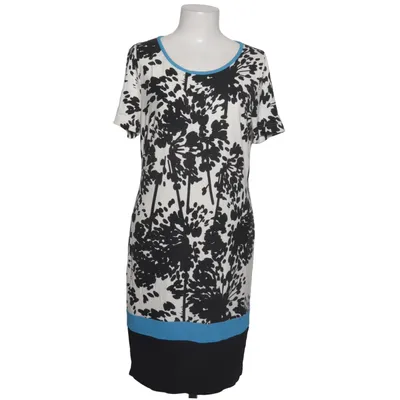 Klänning (Vit, Svart, Blå) från Apanage Elastan, Polyester, Viskos