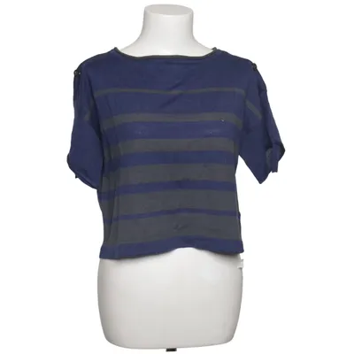 T-shirt (Blue, Gray) from Chillytime Acrylic