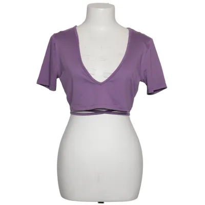 Crop top (Lila) från Night Addict