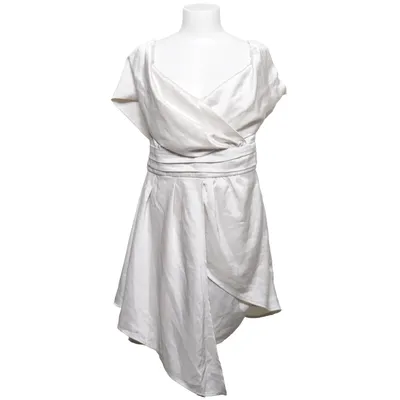 Robe (Beige) de Lulus Polyester