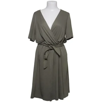 Robe (C&A) de C&A Modal, Polyester