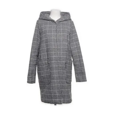 Kappa (Svart, Vit) från Sinsay